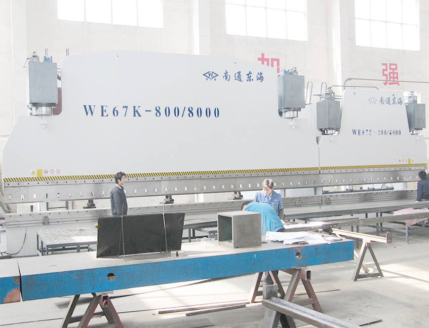 2xWE67K-800T8000 press brake in tandem